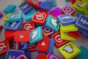 7 خطوات تجعلك تحترف كتابة محتوى مواقع التواصل الاجتماعي